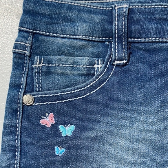 Wallflower embroidered butterfly be you tiful jean short girls 5 - Picture 5 of 17